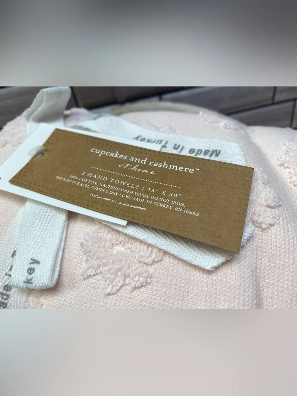 Cupcakes and Cashmere ❤️Baby Pink Flower(2)Hand  &(2) Bath Towel Set NWT